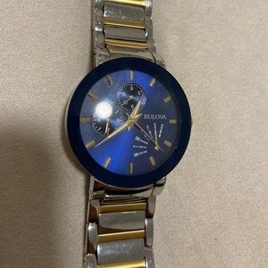 Bulova quartz watch *sold AS IS*
